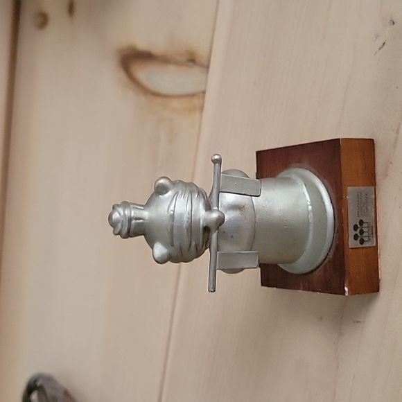 Games of the XXIVTH Olympiad Seoul 1988 Metal Cat Statue - Picture 4 of 7